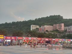 -小舅母子烤鱼(天生城店)