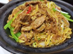 金针菇粉丝肥牛煲-有璟阁港式餐厅(国贸商城店)