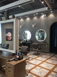 -QZHAIR SALON