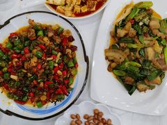 -乡土特色.冷锅鱼.牦牛肉汤锅