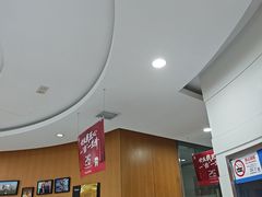 -雅悦齿科(顾村公园店)