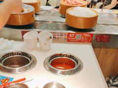 -龍歌自助小火锅(市南金茂湾店)