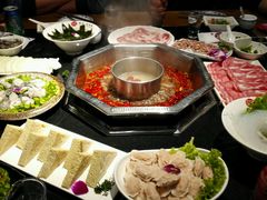 -陆派巴倒烫火锅(城东店)