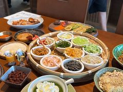 -包整·丝娃娃(一览甲秀楼风景店)