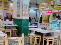 大堂-石灰市老火锅(北滨路店)