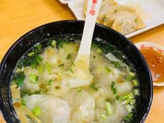 鲜肉小馄饨-小姜锅贴(凤凰街店)