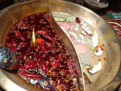 筒骨鸳鸯-小龙坎火锅(花溪店)