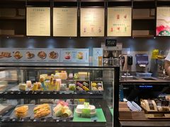 -星巴克臻选(南京金茂览秀城店)