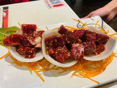 猫抓洋葱牛小粒-猫爪爪原切自助烤肉(观音桥阳光世纪店)