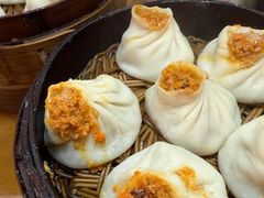 蟹黄小笼汤包-常鲜德乐购迎桂馒头店(麻巷公寓店)