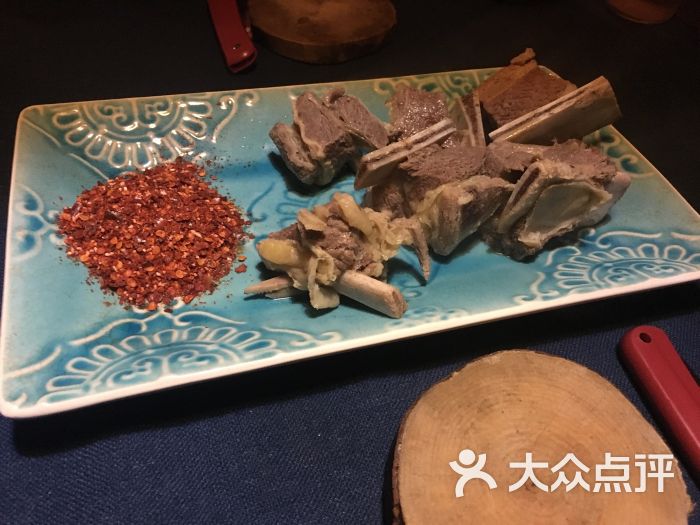 手抓牦牛肉