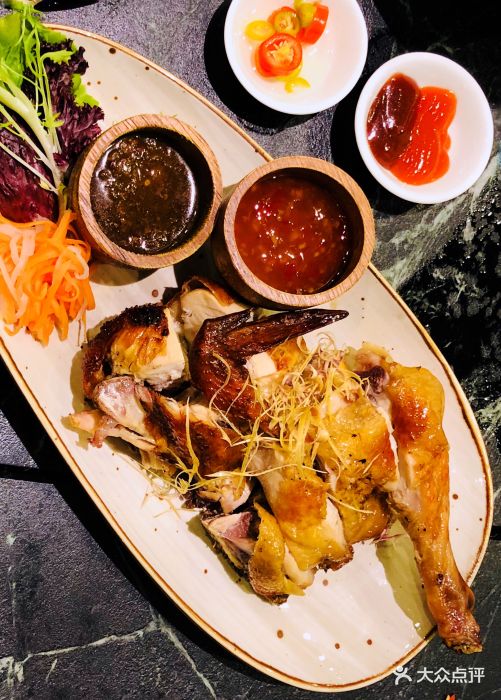 河内老街香茅烤春鸡