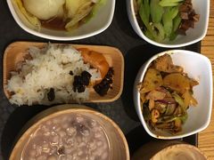 -一两饭川味素食餐厅