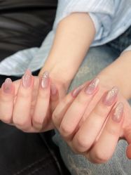 -由甲·美甲美睫工作室