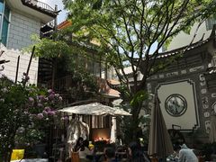 -四方小吃·白族庭院餐厅