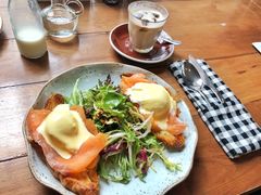 -ROAST coffee & eatery