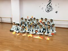 -小荧星艺校(大宁分校)