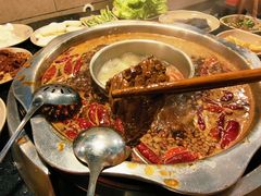 -洞亭火锅(防空洞总店)