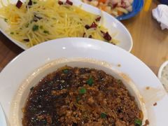 -严记小天府酸菜鱼(西四路店)