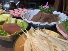 -九牧鱻·渝老鬼重庆火锅(人民路店)