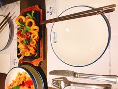 烧烤整条鱿鱼配柠檬酱-美奈小馆·越南料理(中航城君尚购物中心店)
