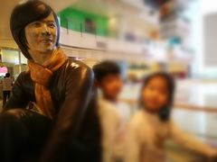 -冰纷万象滑冰场(二七万象城店)