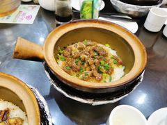 牛仔骨煲仔饭-红星光发煲仔饭(文海店)
