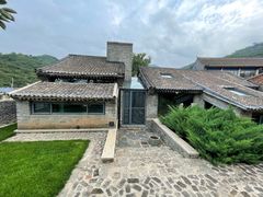 后院视角看瓦房-瓦厂酒店