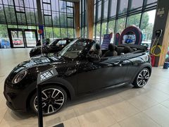 -上海普陀宝诚MINI4S店(红柳路店)