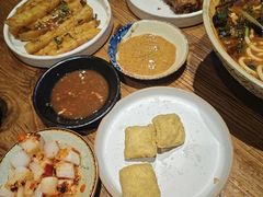 -粉八·云南米线·建水烧烤(常熟路店)
