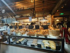 面包甜点陈列柜-仙峰天然面包(迎宾路店)