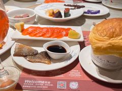 -四海一家自助餐(益田假日广场店)