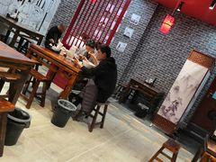 大堂-76人老烩面(龙湖泰山路店)