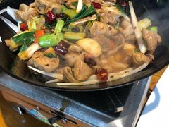 干锅肥肠-华盛园卷子王农家菜水库鱼
