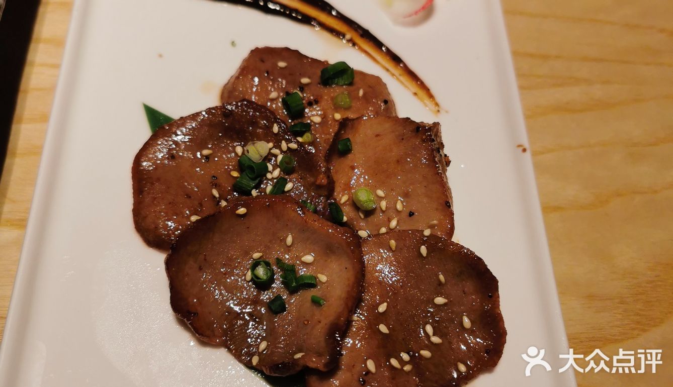 友谊路也有好吃的日料店了[调皮]