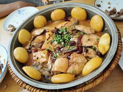 胶东鱼锅贴饼子-山东宾馆·齐鲁苑餐厅