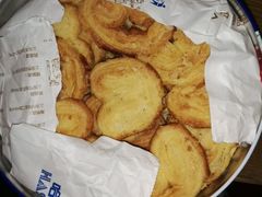 蝴蝶酥-上海哈尔滨食品厂(淮海中路店)