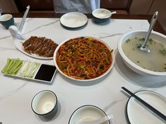 -梅利汴京烤鸭•开封豫菜地标店(东大街店)