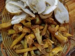 -小锅巴纳西餐厅