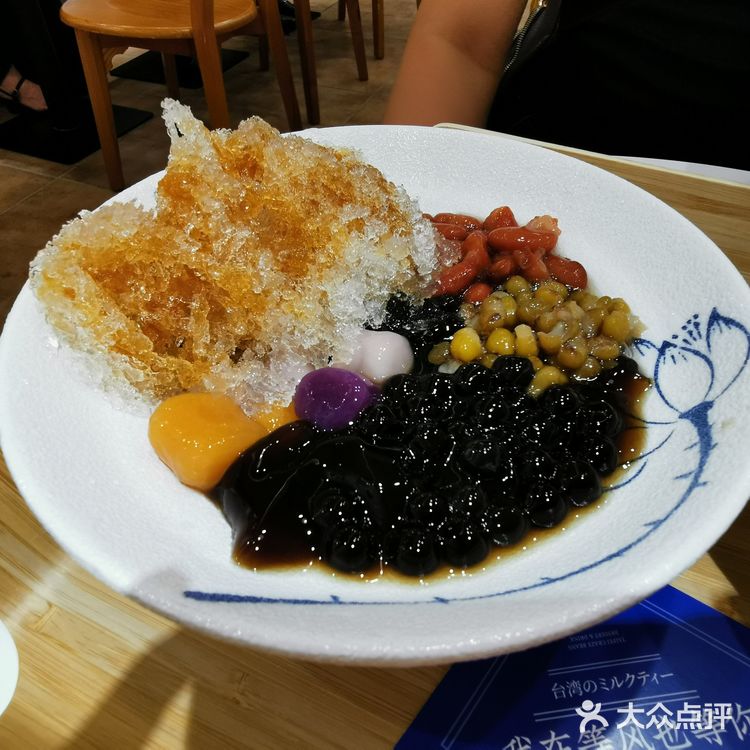 吃过了M记香芋派还不过瘾，糖水走起