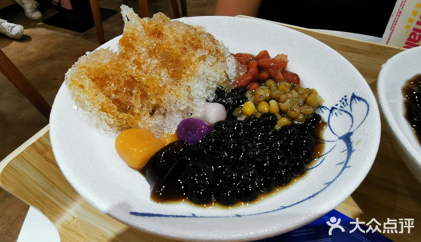 吃过了M记香芋派还不过瘾，糖水走起