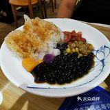 吃过了M记香芋派还不过瘾，糖水走起
