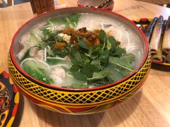 乌骨鸡饵丝-阿依云