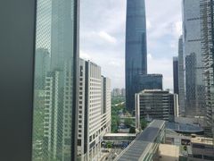 -天际餐厅(广州珠江新城假日酒店)