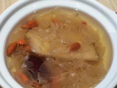 -华记煲仔华·煲仔饭(市桥易发店)