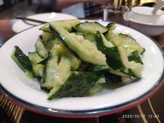 -虾弄弄海派小龙虾·牛羊蝎子火锅