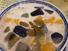 -广信牛奶甜品世家(台东店)