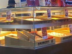 面包甜点陈列柜-虎头局·渣打饼行(五一新干线店)