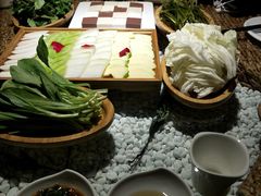 -慢丽江·云南野生菌土鸡锅(西山店)