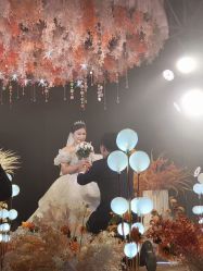 -艾米婚纱&婚礼策划